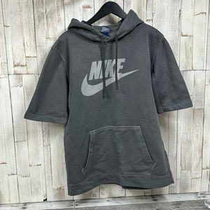 Nike SS Hooded Sweatshirt Size M